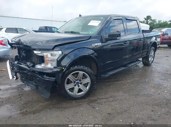 1FTFW1EG8JFD39995 2018 FORD F-150 - Image 2