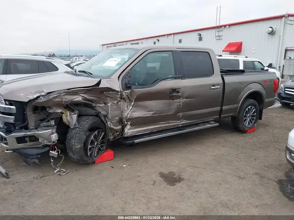 1FTFW1EG8JKG07239 2018 FORD F-150 - Image 2