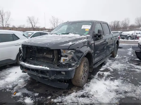 1FTFW1EG9GKE79621 2016 FORD F-150 - Image 2