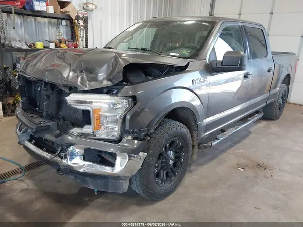 1FTFW1EG9JFD74402 2018 FORD F-150 - Image 2
