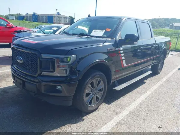 1FTFW1EGXJFC83185 2018 FORD F-150 - Image 2