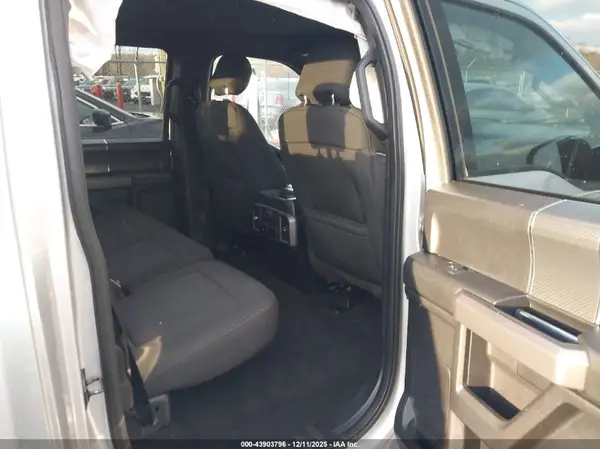 1FTFW1EGXJFE40326 2018 FORD F-150 - Image 8