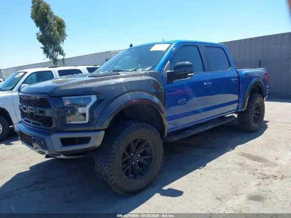 1FTFW1RG0KFC09267 2019 FORD F-150 - Image 2