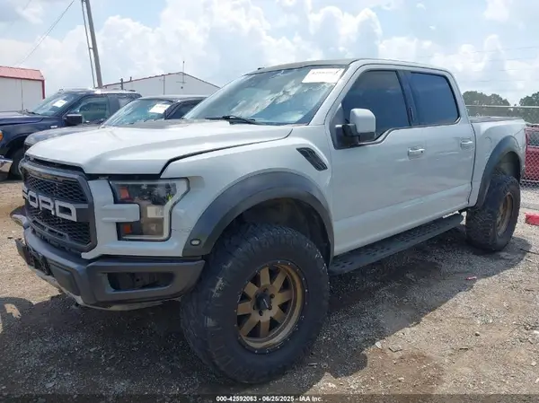 1FTFW1RG1HFC34980 2017 FORD F-150 - Image 2