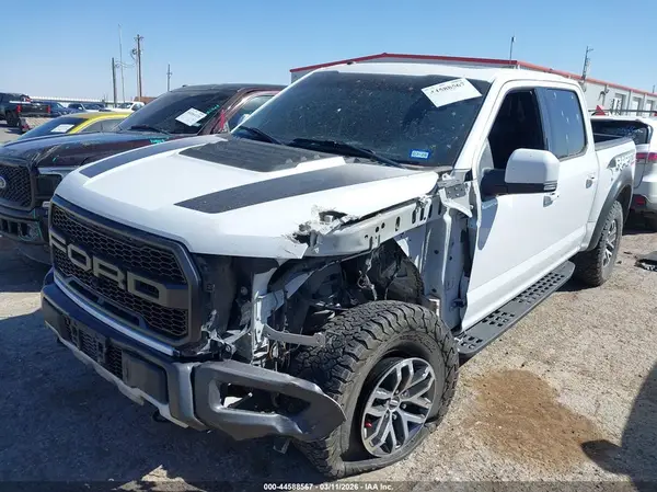 1FTFW1RG1JFB12061 2018 FORD F-150 - Image 2