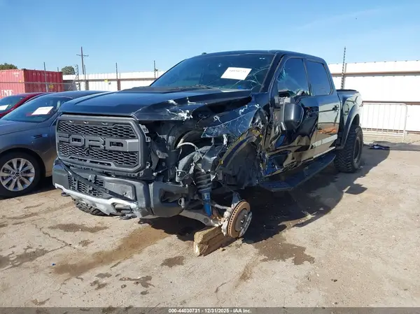 1FTFW1RG1JFD12986 2018 FORD F-150 - Image 2