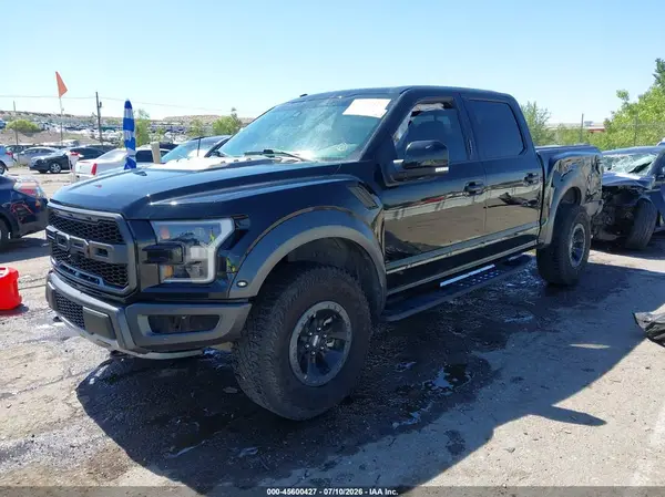1FTFW1RG1JFD69656 2018 FORD F-150 - Image 2
