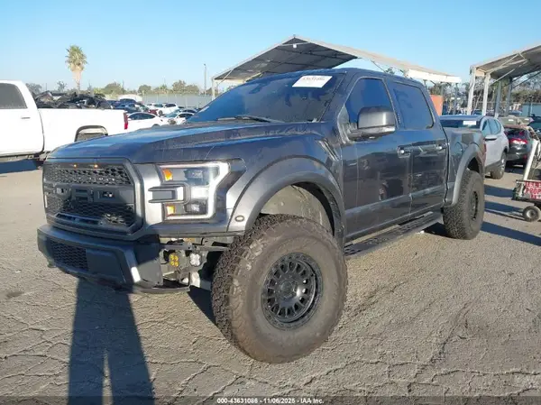 1FTFW1RG1JFE48566 2018 FORD F-150 - Image 2