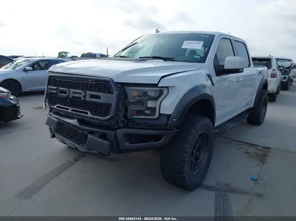 1FTFW1RG1KFB45692 2019 FORD F-150 - Image 2