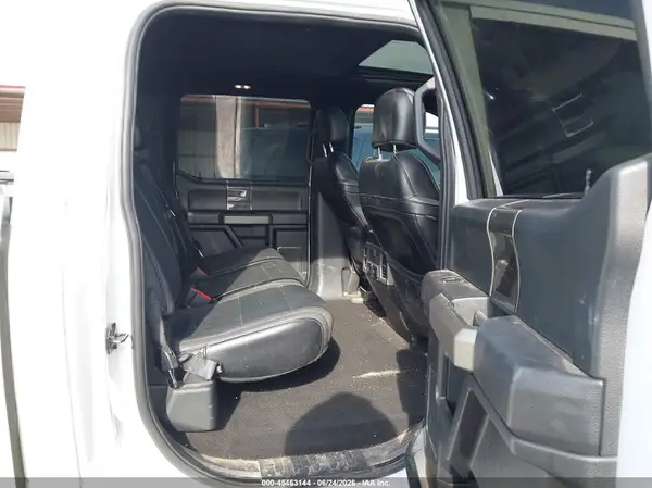 1FTFW1RG1KFB45692 2019 FORD F-150 - Image 8