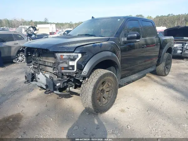 1FTFW1RG1KFC52564 2019 FORD F-150 - Image 2