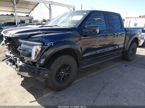 1FTFW1RG1RFA71586 2024 FORD F-150 - Image 2