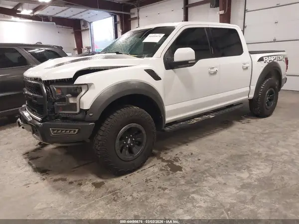 1FTFW1RG2JFC52815 2018 FORD F-150 - Image 2
