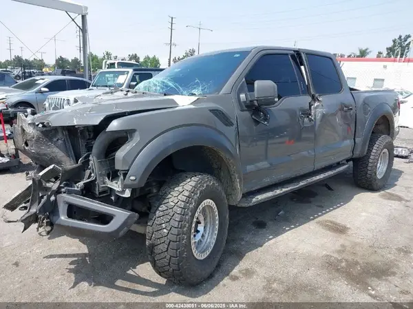 1FTFW1RG4JFA79251 2018 FORD F-150 - Image 2