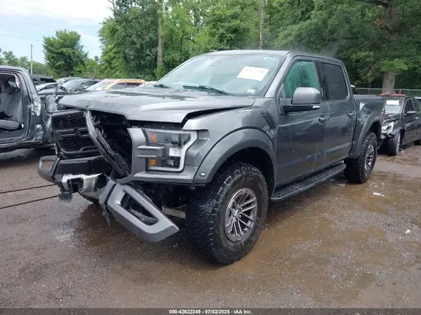 1FTFW1RG4JFE40106 2018 FORD F-150 - Image 2