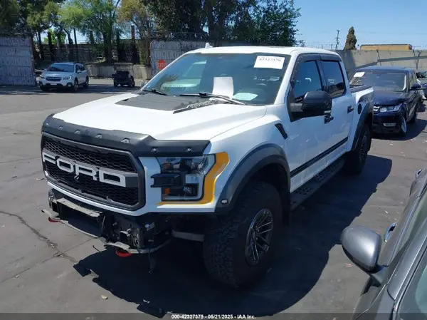 1FTFW1RG4KFC09076 2019 FORD F-150 - Image 2