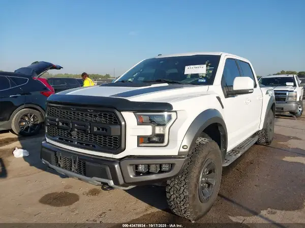 1FTFW1RG5JFB85093 2018 FORD F-150 - Image 2