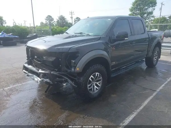 1FTFW1RG5JFC76185 2018 FORD F-150 - Image 2