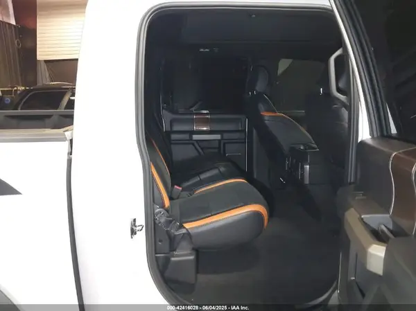 1FTFW1RG5JFD25949 2018 FORD F-150 - Image 8
