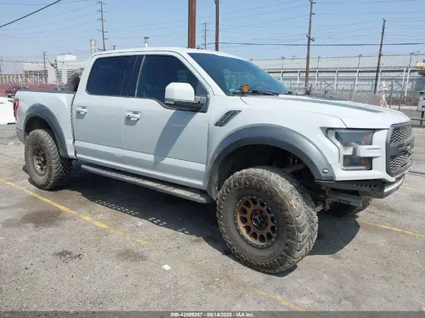 1FTFW1RG6HFC80577 2017 FORD F-150 - Image 1