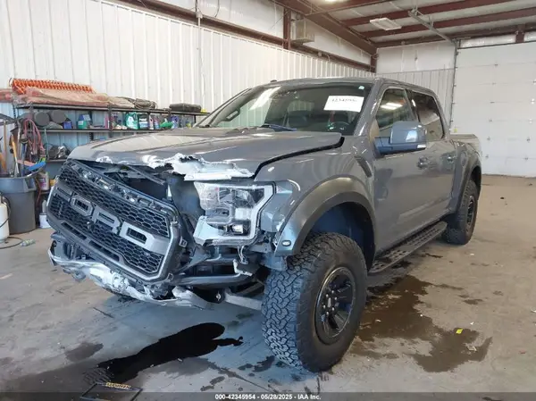 1FTFW1RG6JFB93672 2018 FORD F-150 - Image 2