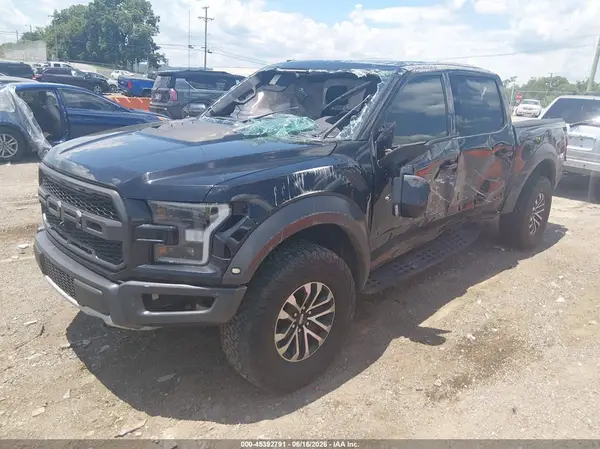 1FTFW1RG6KFC53094 2019 FORD F-150 - Image 2