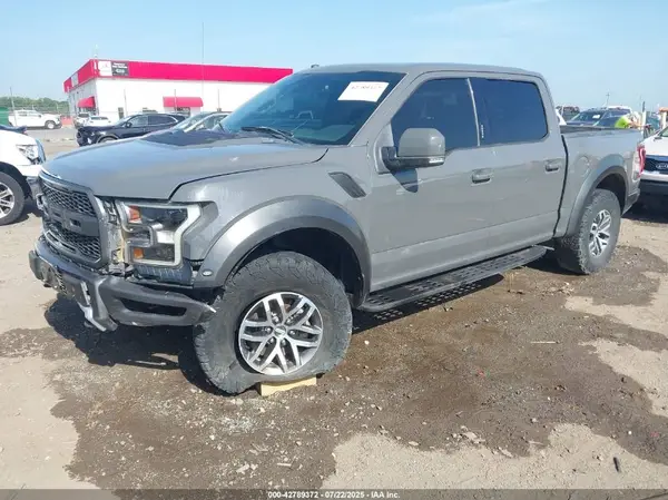 1FTFW1RG7JFA35115 2018 FORD F-150 - Image 2