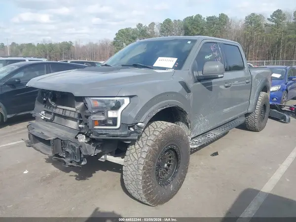 1FTFW1RG7JFE21176 2018 FORD F-150 - Image 2