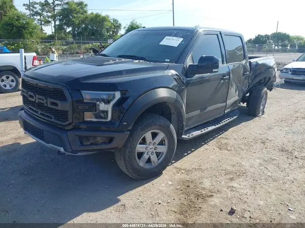 1FTFW1RG7JFE59930 2018 FORD F-150 - Image 2
