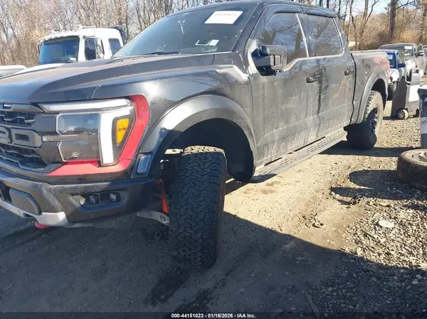 1FTFW1RG7SFC33131 2025 FORD F-150 - Image 2