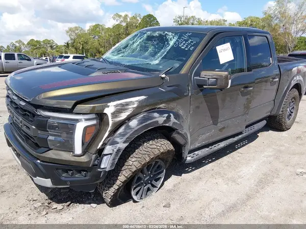 1FTFW1RG8SFB84764 2025 FORD F-150 - Image 2