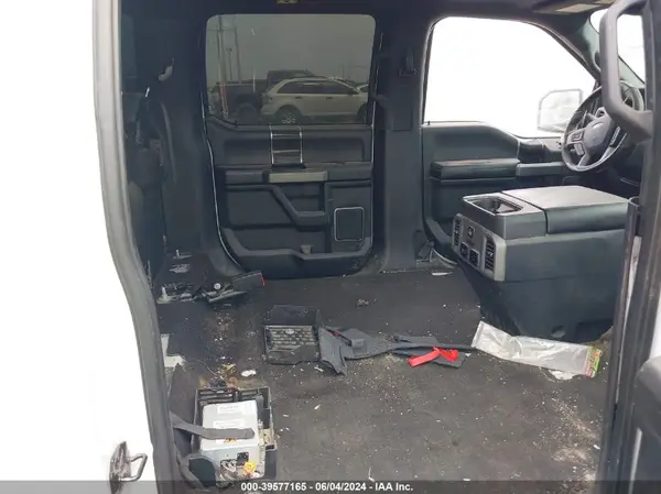 1FTFW1RGXJFD27731 2018 FORD F-150 - Image 8