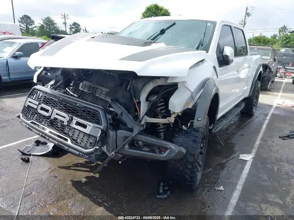 1FTFW1RGXJFD66657 2018 FORD F-150 - Image 2