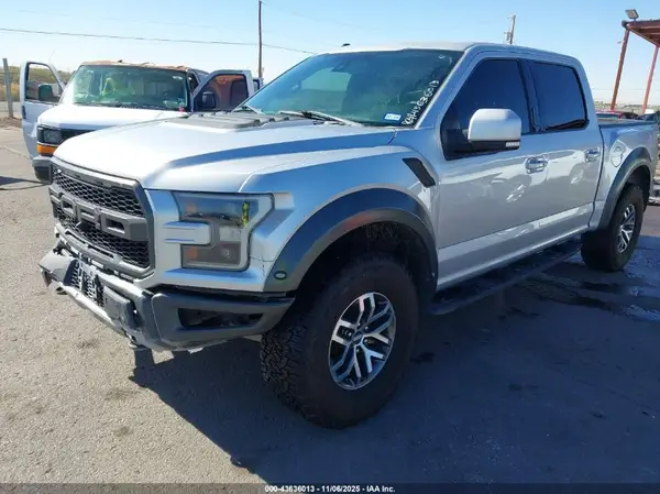1FTFW1RGXJFE70887 2018 FORD F-150 - Image 2