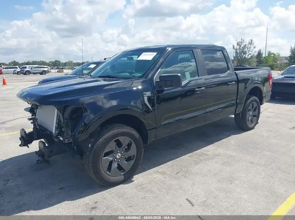 1FTFW2L57SKE94392 2025 FORD F-150 - Image 2