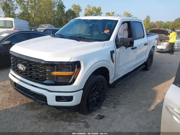 1FTFW2L59SKD19254 2025 FORD F-150 - Image 2