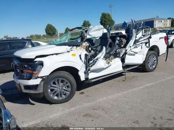 1FTFW3LD8RFB78256 2024 FORD F-150 - Image 2