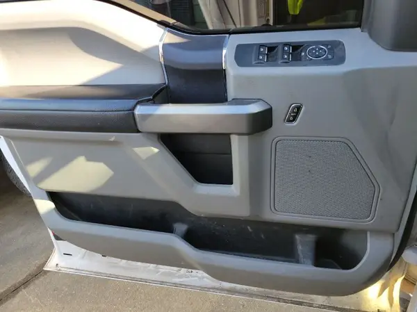 1FTFX1C41KKE17984 2019 FORD F-150 - Image 2