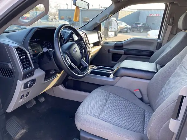 1FTFX1E45KKE18018 2019 FORD F-150 - Image 2