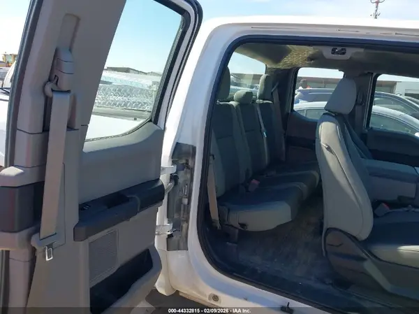 1FTFX1E51KKC17256 2019 FORD F-150 - Image 8