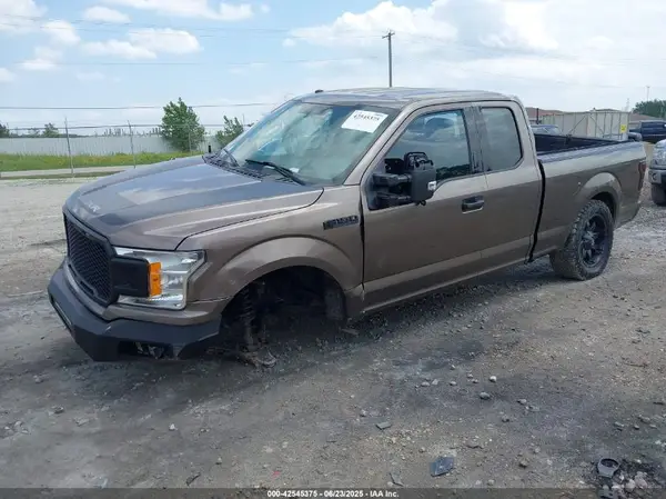 1FTFX1E57JKD39229 2018 FORD F-150 - Image 2