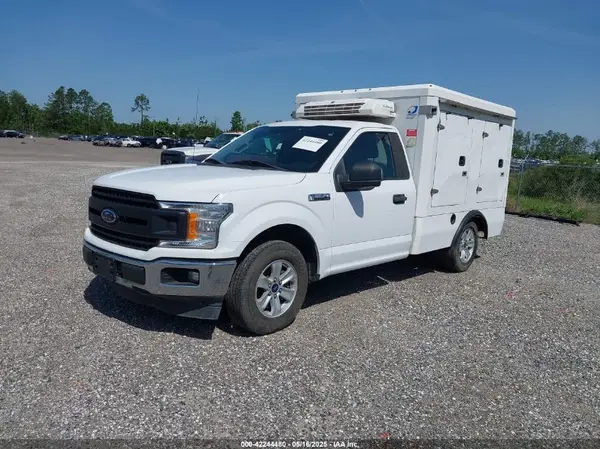 1FTMF1C52JKE86815 2018 FORD F-150 - Image 2