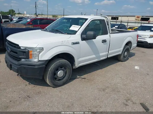 1FTMF1CB5JKE60750 2018 FORD F-150 - Image 2