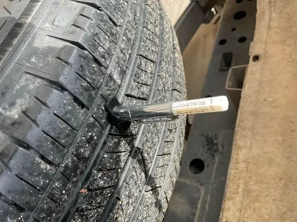 1FTMF1CB6JKF27579 2018 FORD F-150 - Image 2