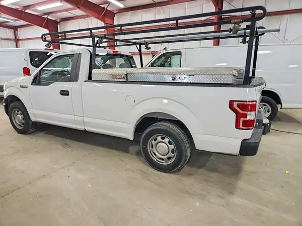 1FTMF1CB8JKF68702 2018 FORD F-150 - Image 2