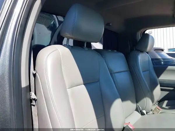 1FTMF1CP1JKF55821 2018 FORD F-150 - Image 8