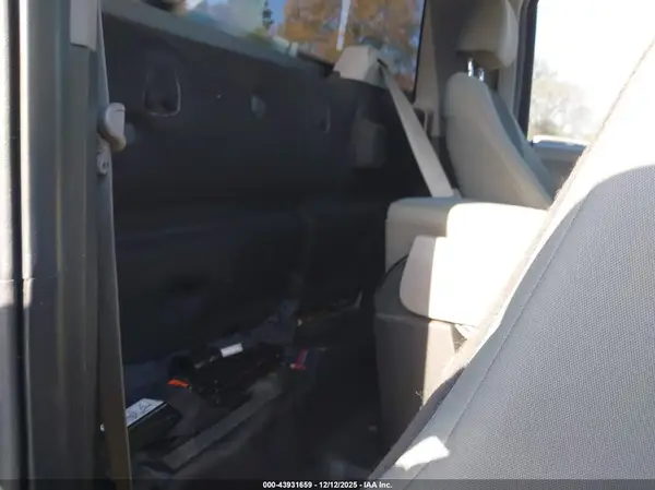 1FTMF1CP6HKC61177 2017 FORD F-150 - Image 8