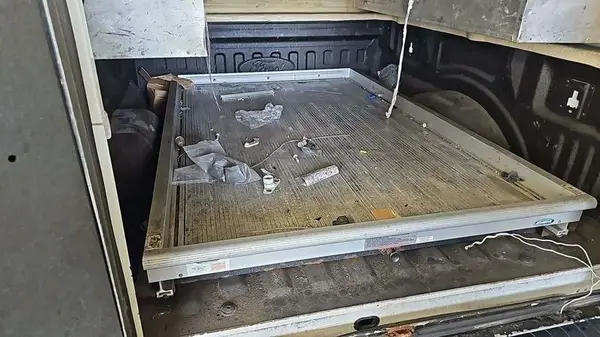 1FTMF1EB6JKF17647 2018 FORD F-150 - Image 8