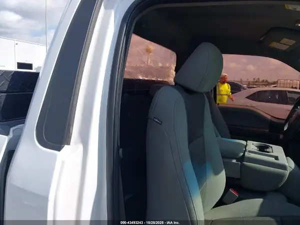 1FTMF1EF7HKE39067 2017 FORD F-150 - Image 8