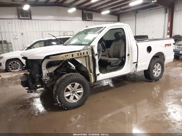 1FTMF1EPXKKF20435 2019 FORD F-150 - Image 2
